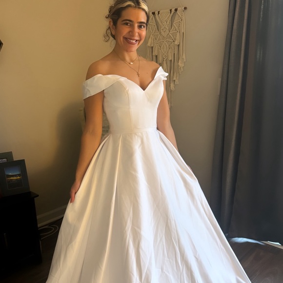 off the shoulder wedding dresses vera wang Vera Wang Fall 2017 Wedding Dresses